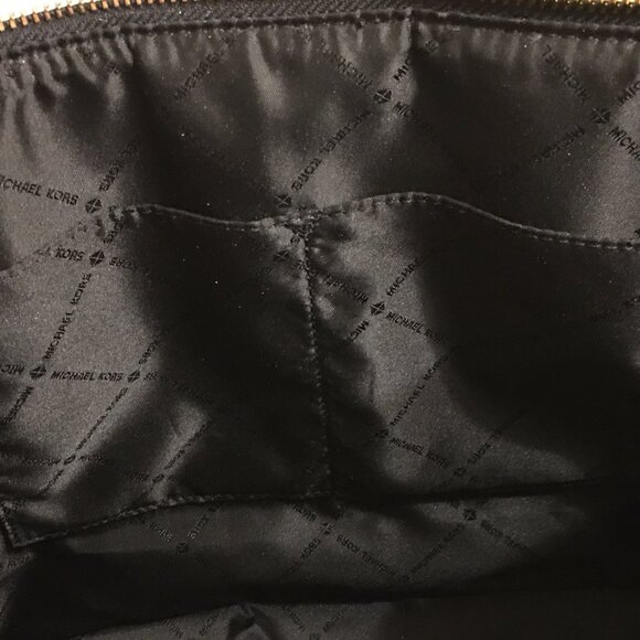 NWT!!! Michael Kors Ciara Black Metallic Large Shoulder Tote w/ wristlet - Picture 10 of 16